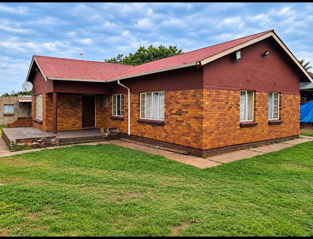 3 BEDROOM HOUSE FOR SALE IN VANDERBIJLPARK CW 6